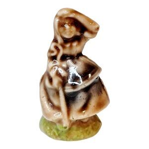 Wade Whimsies Nursery Rhyme "Little Bo-Peep" Figurine Red Rose Tea '71-79